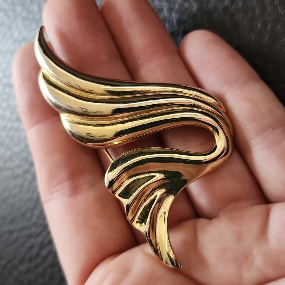 VTG M.JENT brooch